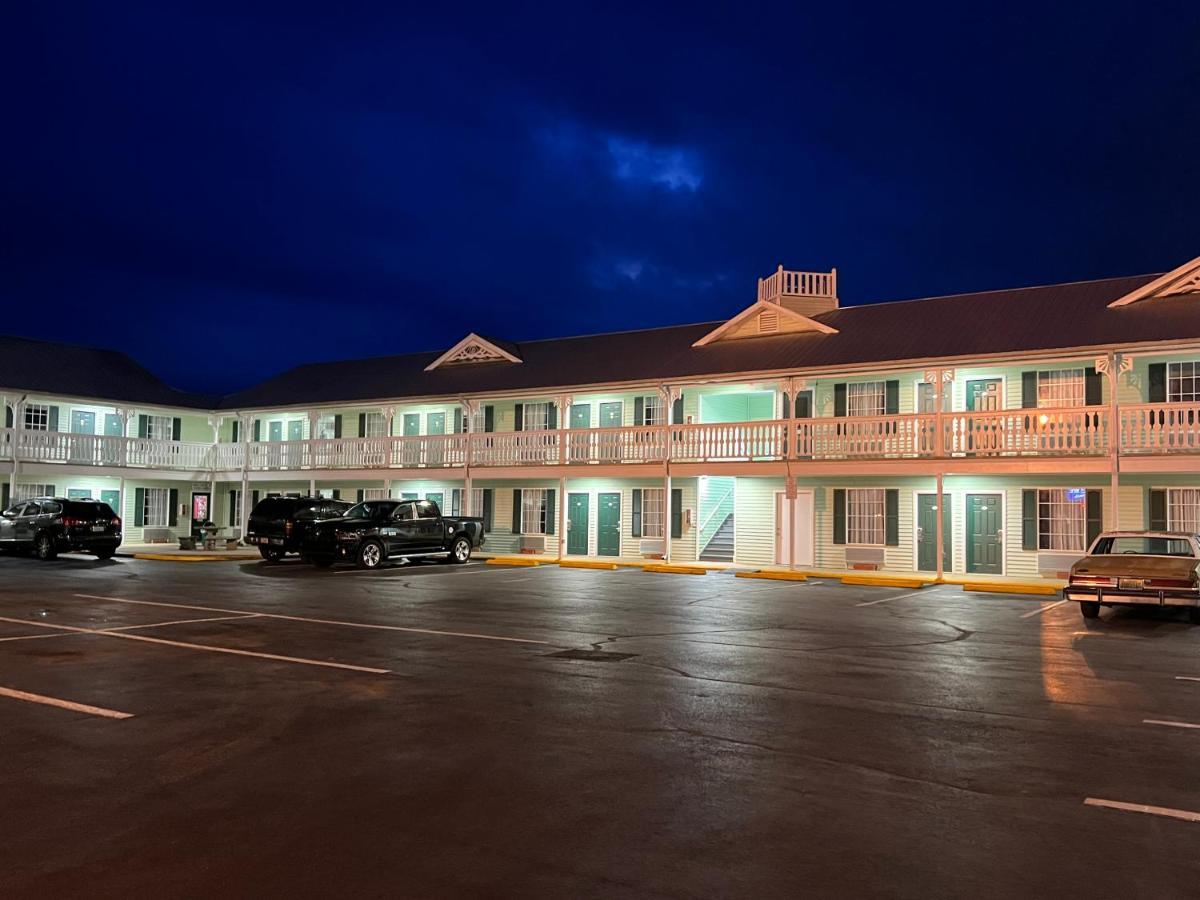 Key West Inn - Tuscumbia Exterior photo
