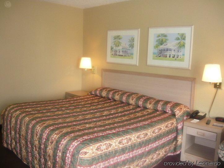 Key West Inn - Tuscumbia Room photo